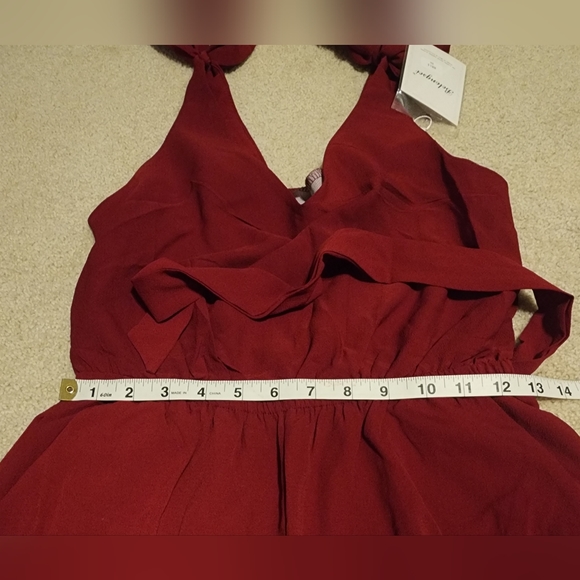 NEW Belongsci Sexy V-Neck Wide Leg Jumper Jumpsuit with Belt Women's Size S - Picture 5 of 9